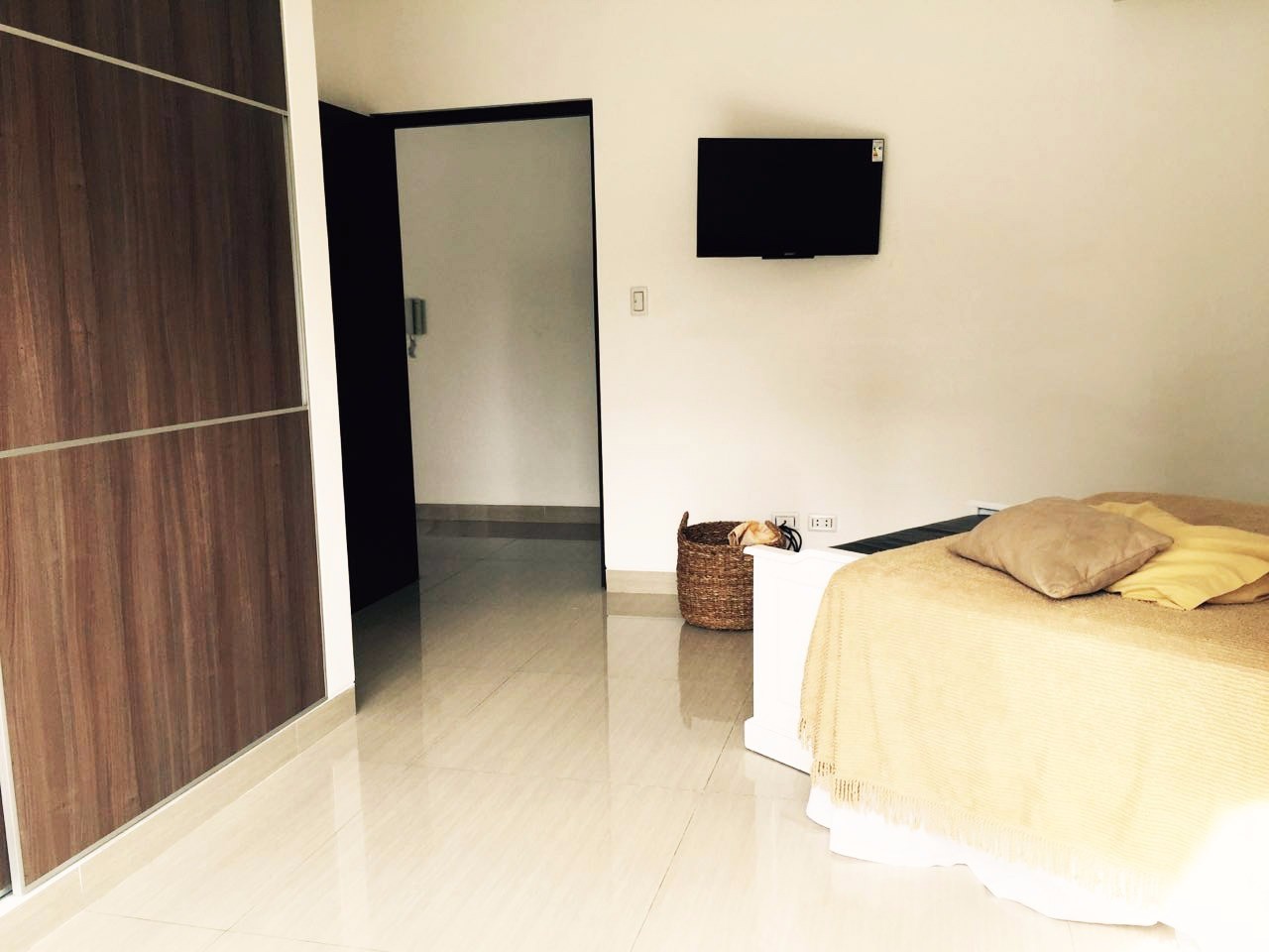 Departamento Edificio Torre Centrum dep 2 c , calle Cochabamba esquina av. Irala Foto 4