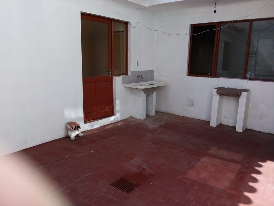 Departamento en Sucre en Sucre 6 dormitorios 2 baños 1 parqueos Foto 14