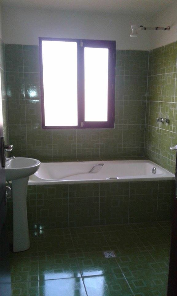 Casa en Alalay en Cochabamba 4 dormitorios 2 baños 2 parqueos Foto 26