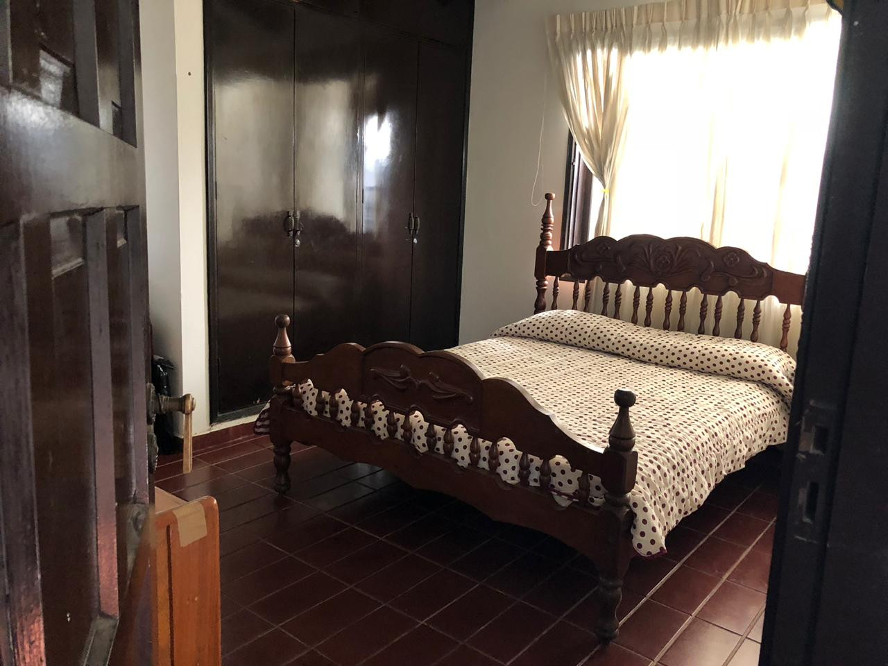 Casa en VentaCalle Arenales entre Quijarro y Campero 5 dormitorios 5 baños  Foto 6