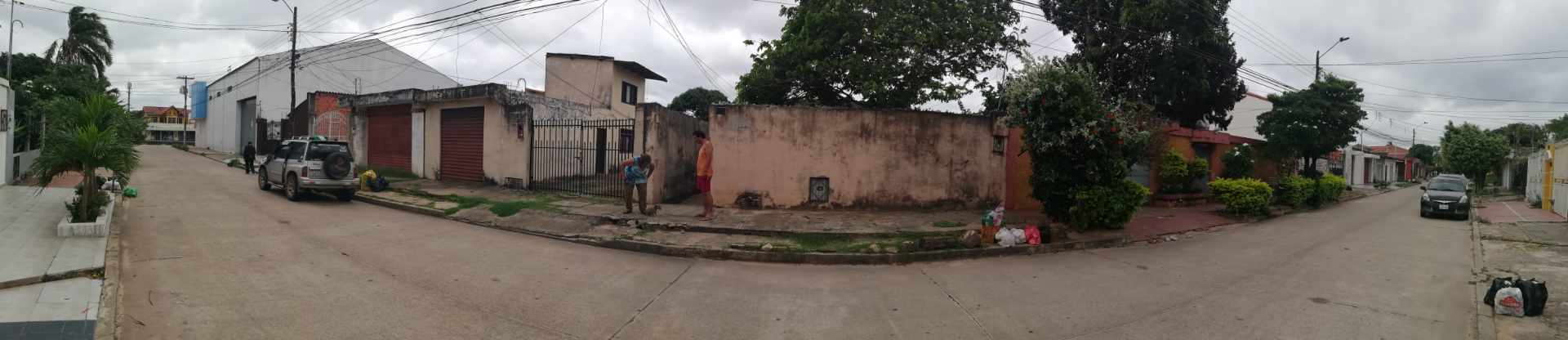 Casa en Entre 3er y 4to anillo Sur en Santa Cruz de la Sierra 3 dormitorios 2 baños  Foto 1