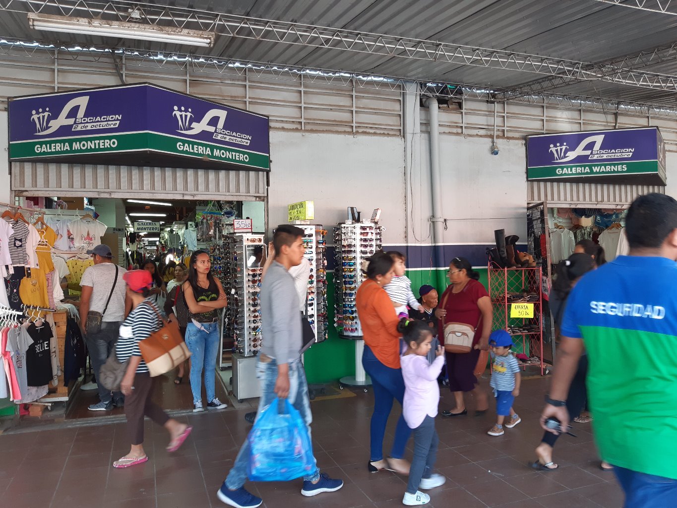 Local comercial COMERCIAL DOBLE CASETA EN VENTA EN LA FERIA Foto 3