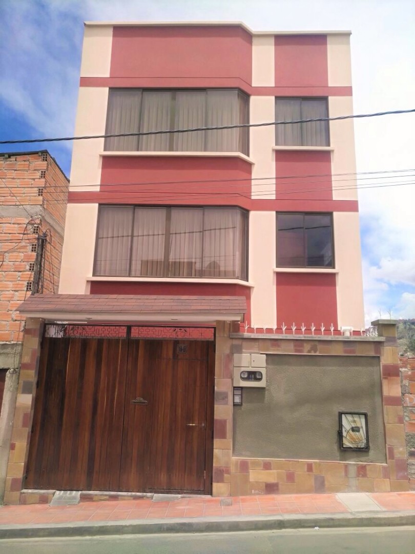 Casa en AlquilerBella Vista, La Paz Bolivia 5 dormitorios 4 baños 1 parqueos Foto 9
