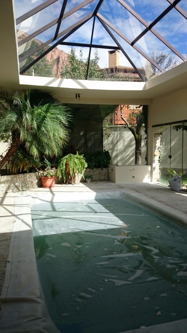 Casa en Aranjuez en La Paz  5 baños 3 parqueos Foto 4
