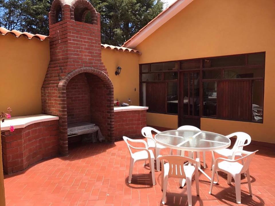 Casa en Achocalla en La Paz 3 dormitorios 5 baños 6 parqueos Foto 5