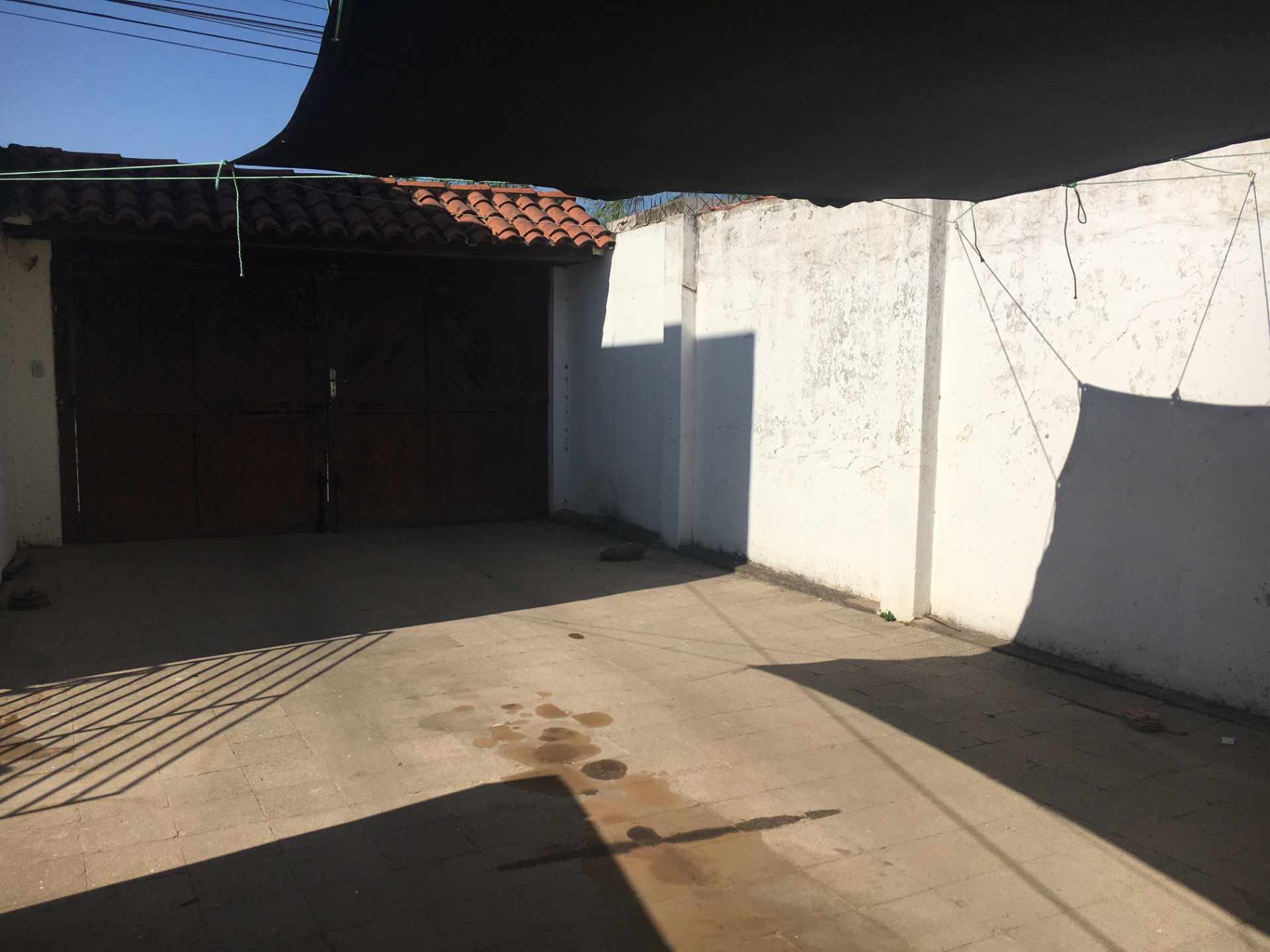 Casa en VentaCarretera a Cotoca (atrás del Hipermaxi), Barrio San Antonio 6 dormitorios 3 baños 2 parqueos Foto 6