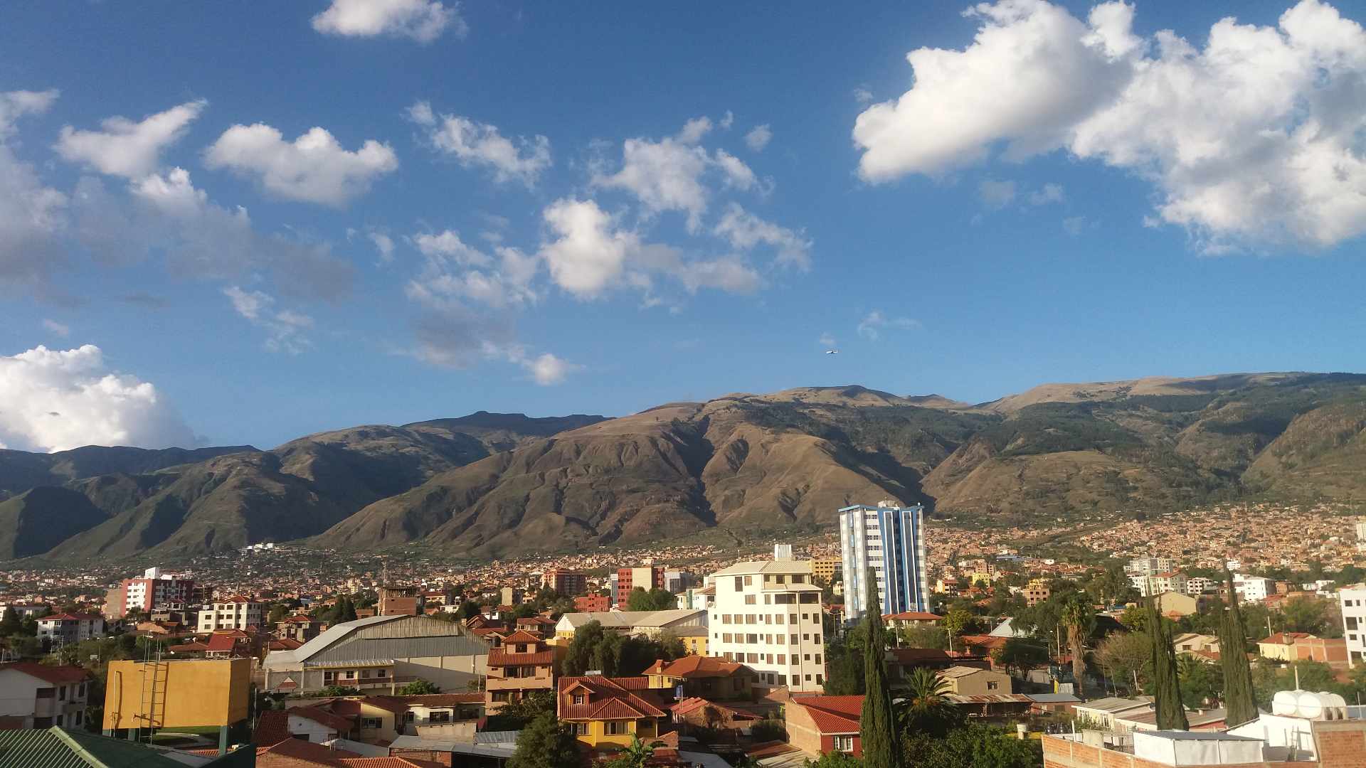 Departamento en Noroeste en Cochabamba 4 dormitorios 4 baños 1 parqueos Foto 10