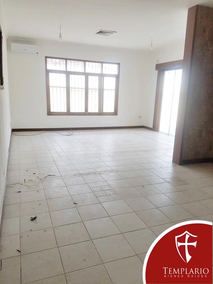 Casa en AlquilerZona Equipetrol entre 3er y 4to Anillo

 Foto 12