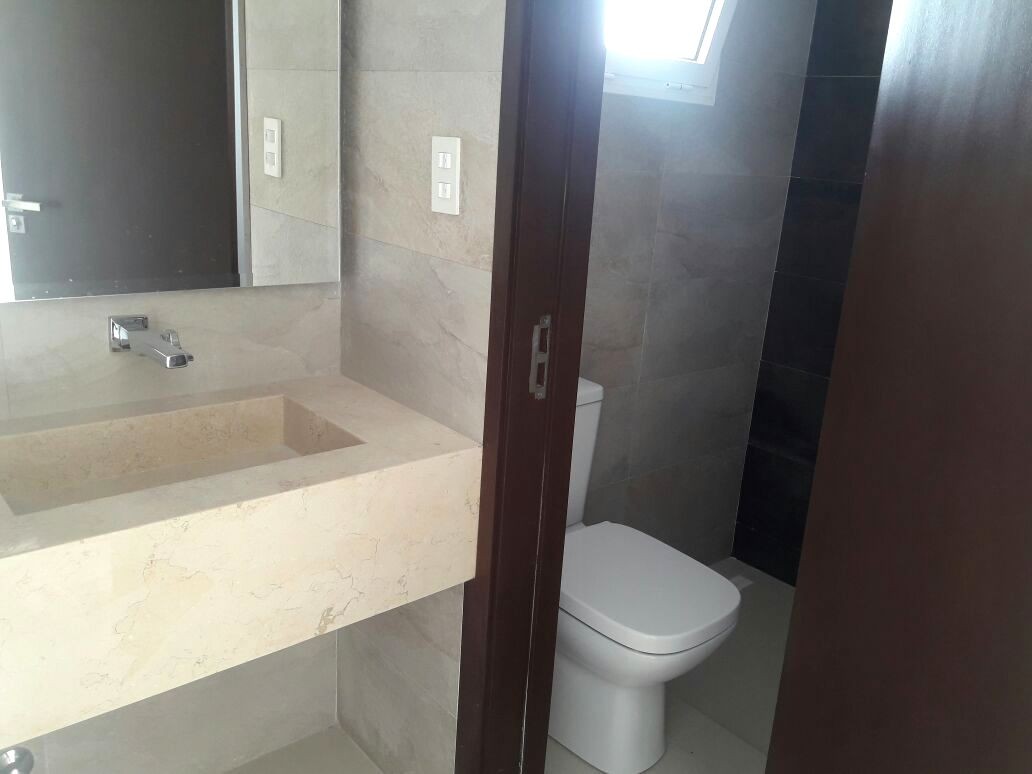 En Alquiler a $us 800 Foto 2