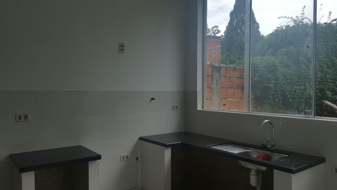 Departamento en Las Panosas en Tarija 3 dormitorios 2 baños 1 parqueos Foto 4