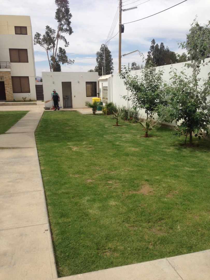 Departamento en Tiquipaya en Cochabamba 3 dormitorios 4 baños 2 parqueos Foto 3