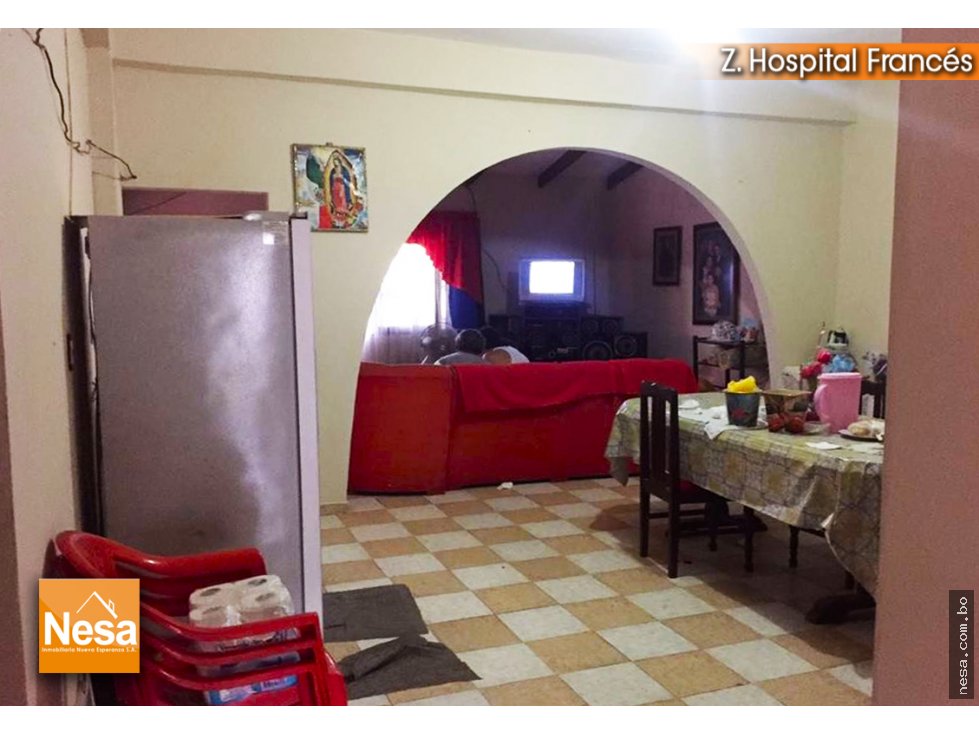 Casa en Entre 6to y 7mo anillo Sur en Santa Cruz de la Sierra 5 dormitorios 2 baños 2 parqueos Foto 6