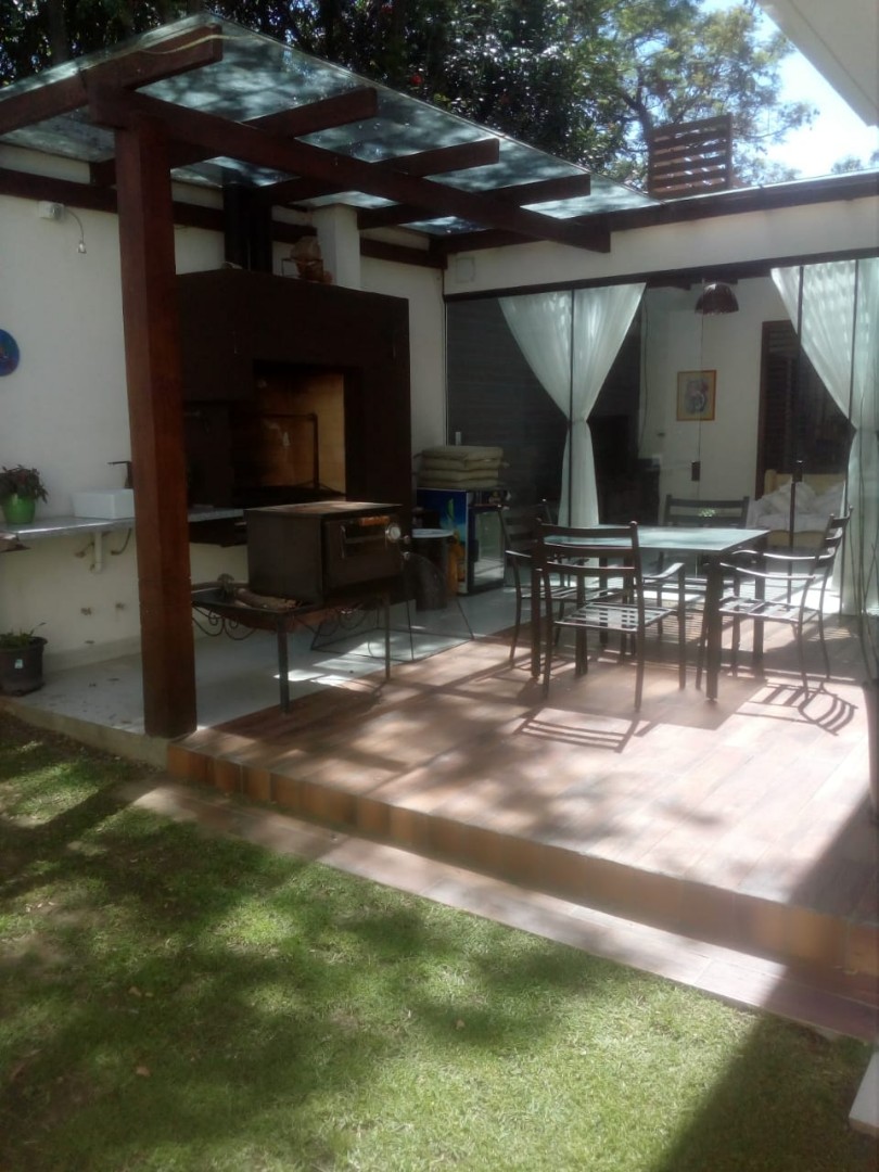 Casa en Noroeste en Cochabamba 3 dormitorios 4 baños 2 parqueos Foto 13
