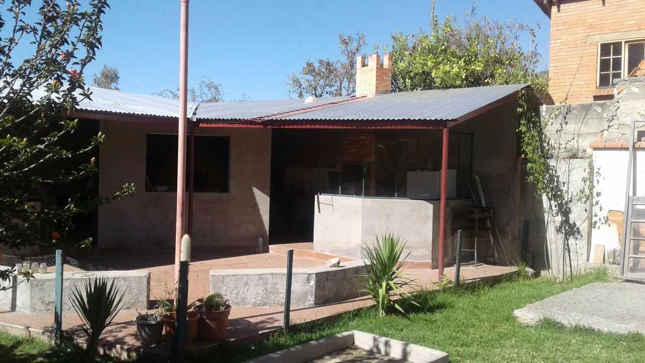 Casa en Mecapaca en La Paz 2 dormitorios 3 baños 10 parqueos Foto 6