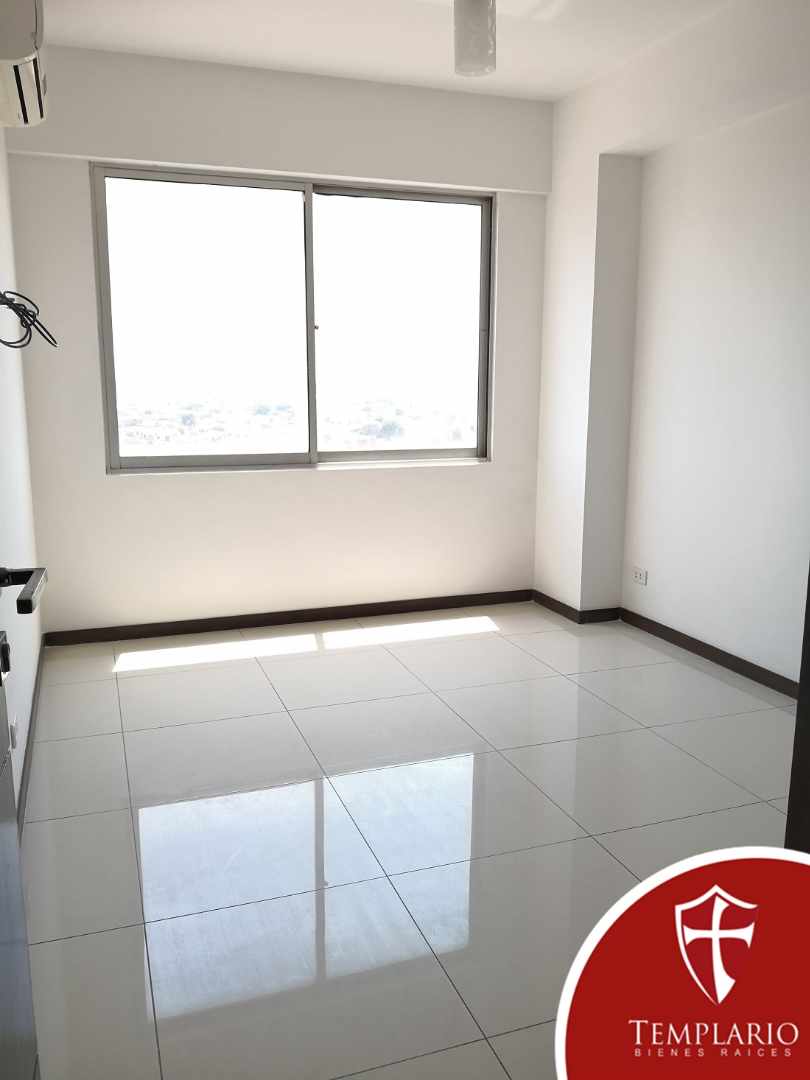Departamento en AlquilerAv. Paragua 2do y 3er Anillo - Condominio Curupau Paragua Foto 7