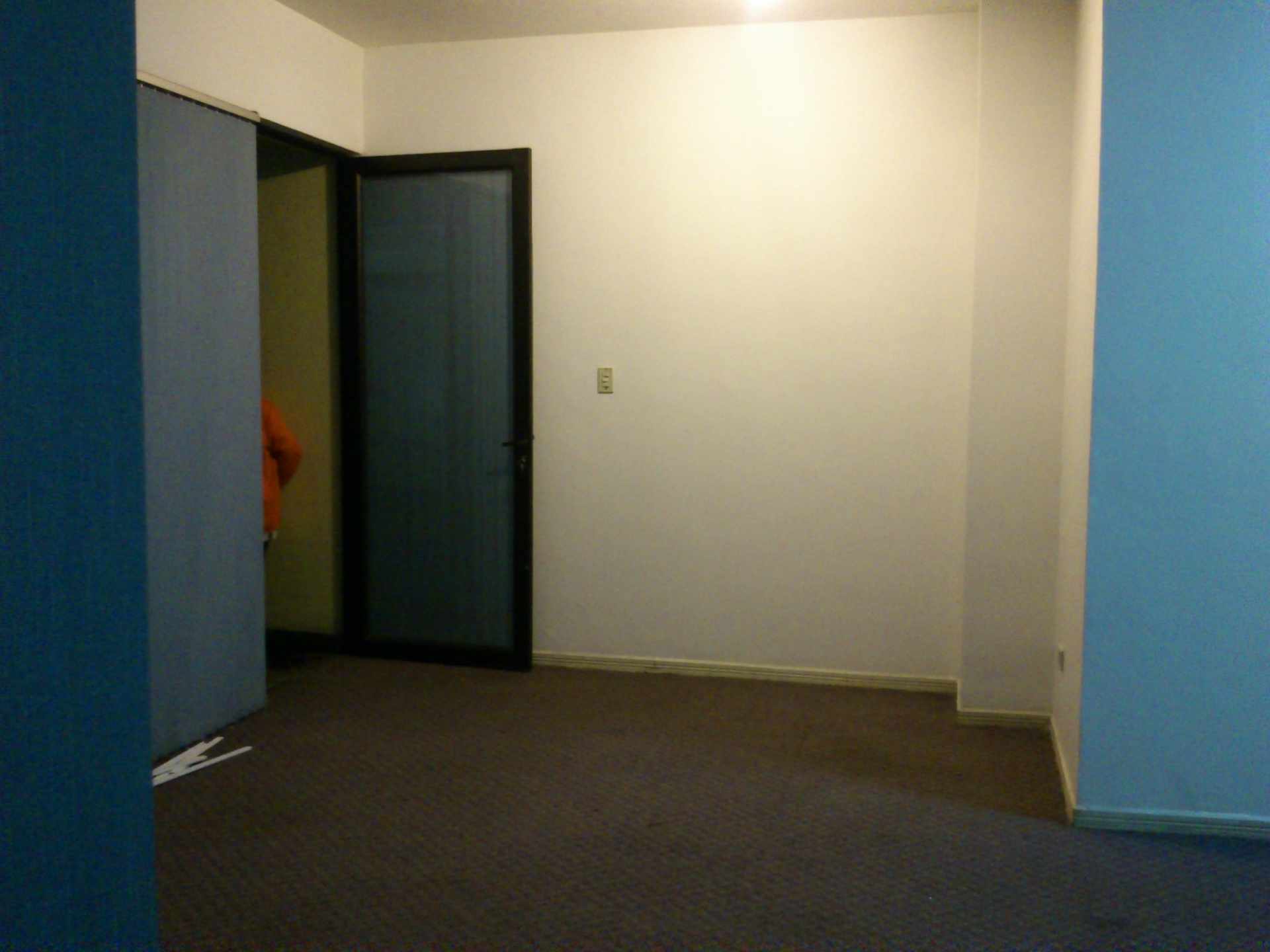 Oficina en San Jorge en La Paz 1 dormitorios 1 baños  Foto 3