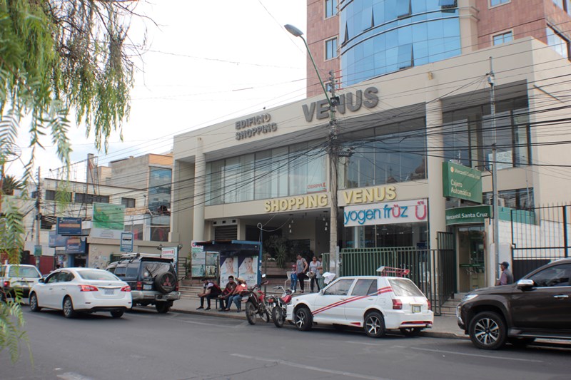 Local comercial en VentaPlazuela Colón    Foto 1