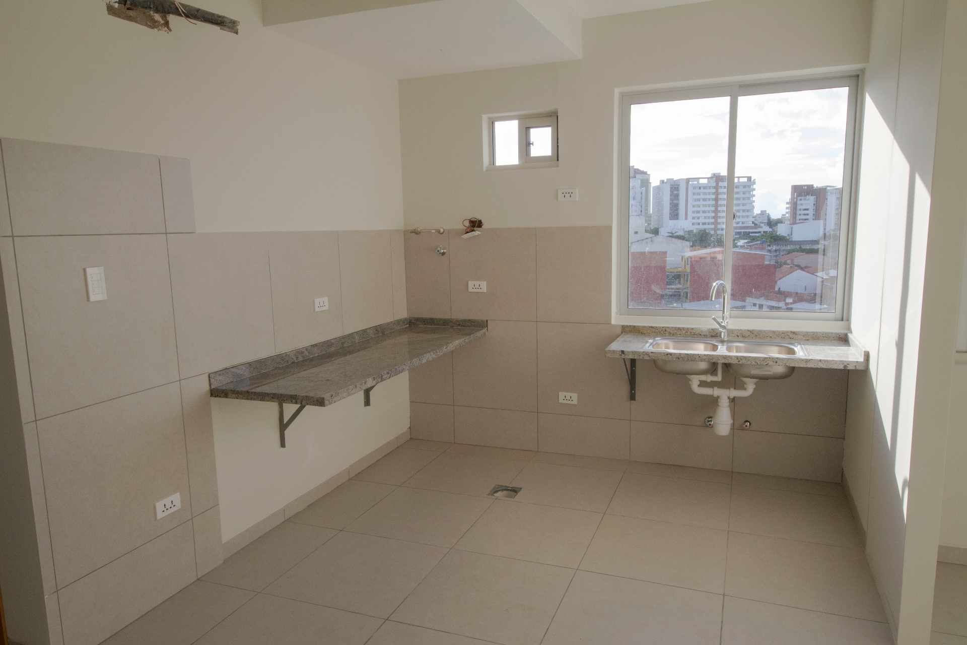 Departamento Calle 27 de Mayo casi Av. Viedma, frente a TIGO Foto 10