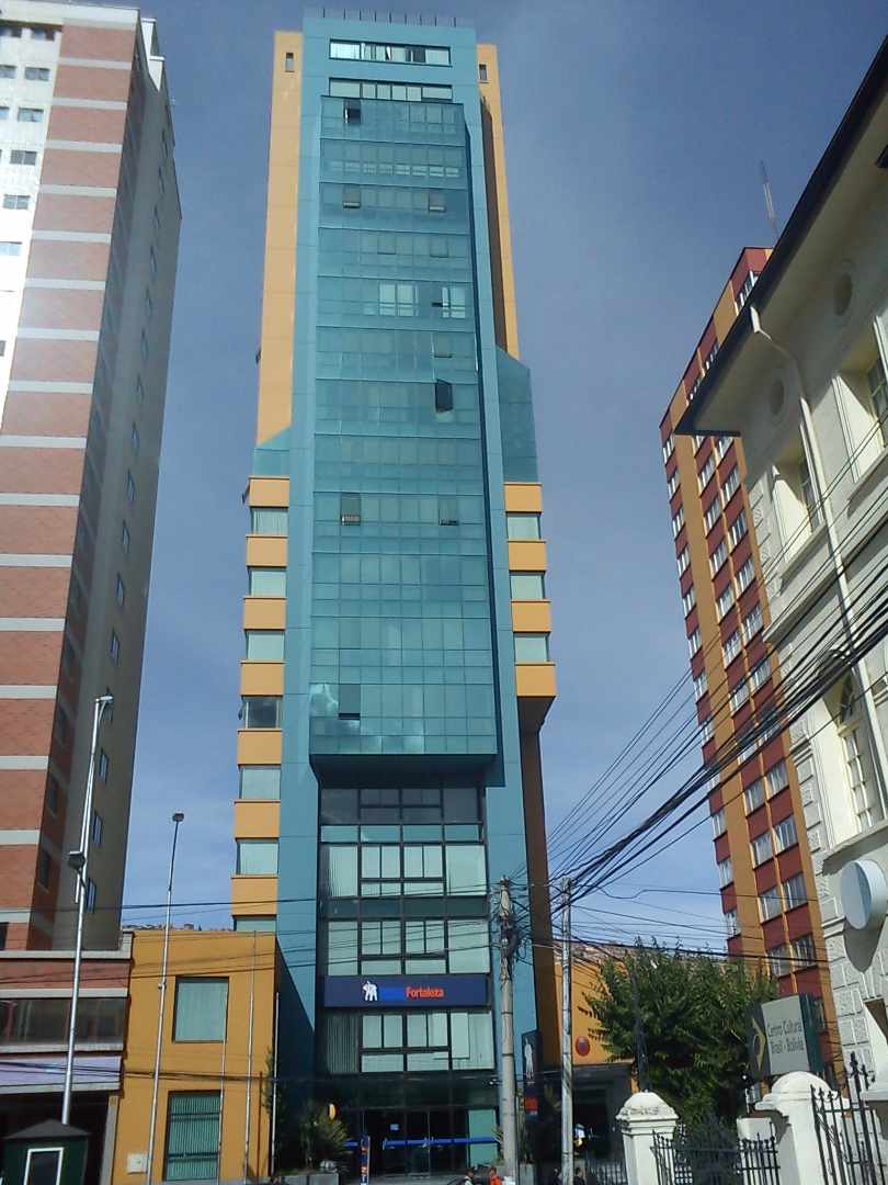 Oficina en San Jorge en La Paz 5 dormitorios 4 baños 2 parqueos Foto 1