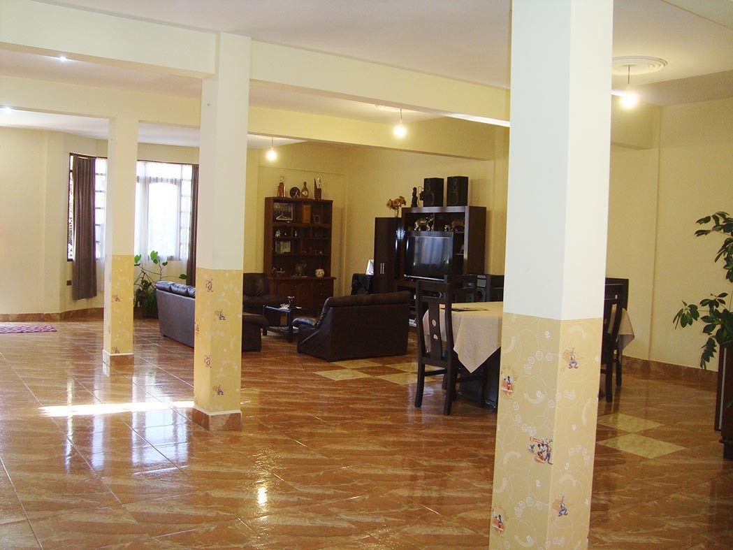 Casa en Villa Taquiña en Cochabamba 3 dormitorios 3 baños 5 parqueos Foto 9