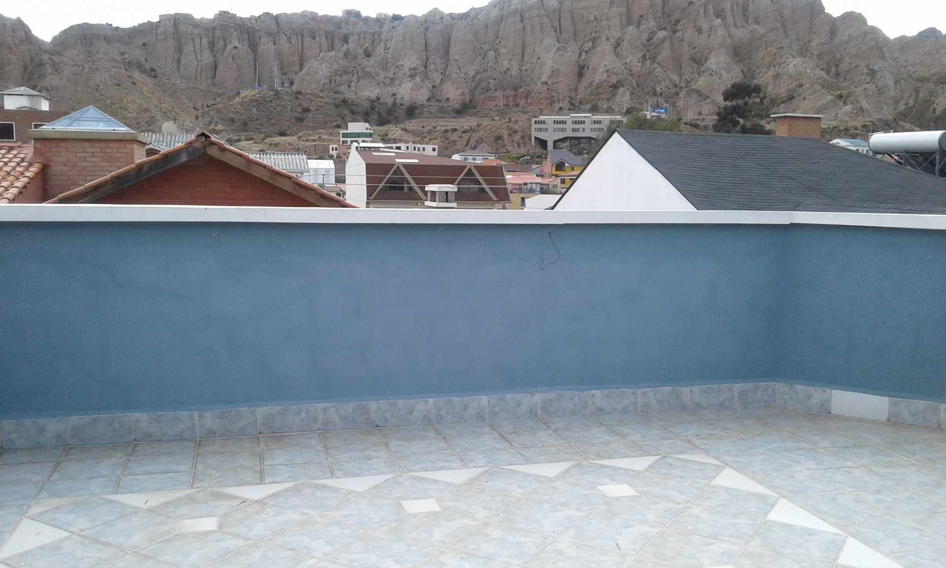 Departamento en Irpavi en La Paz 5 dormitorios 5 baños 2 parqueos Foto 3