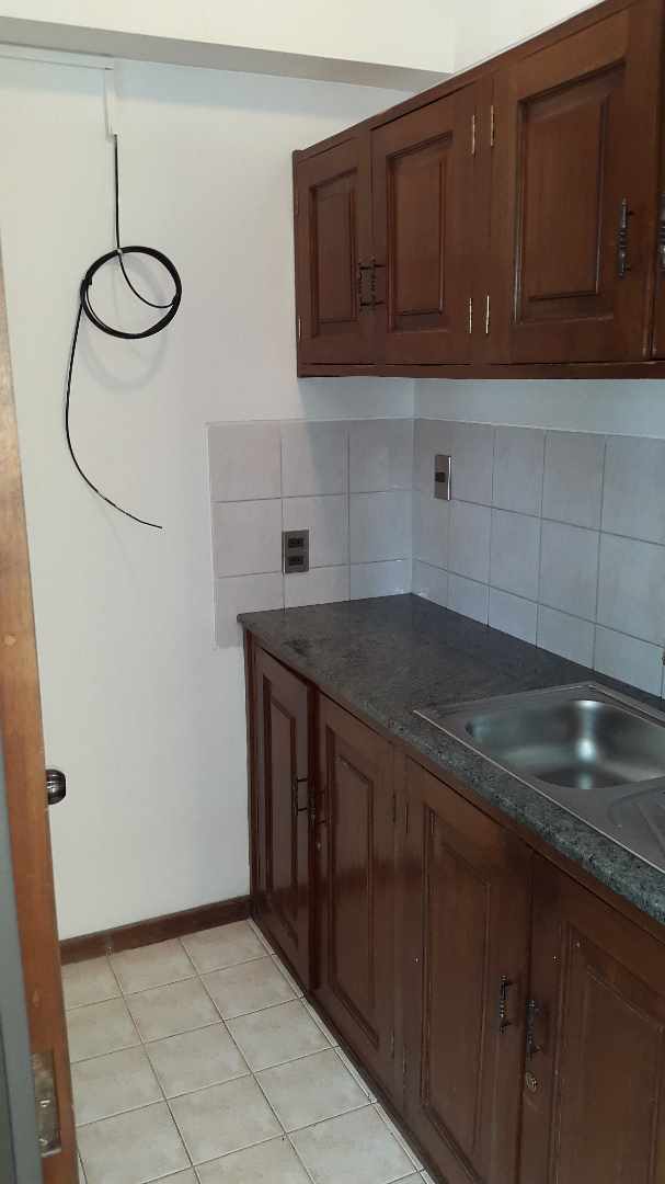 Oficina en San Jorge en La Paz 4 dormitorios 2 baños  Foto 9