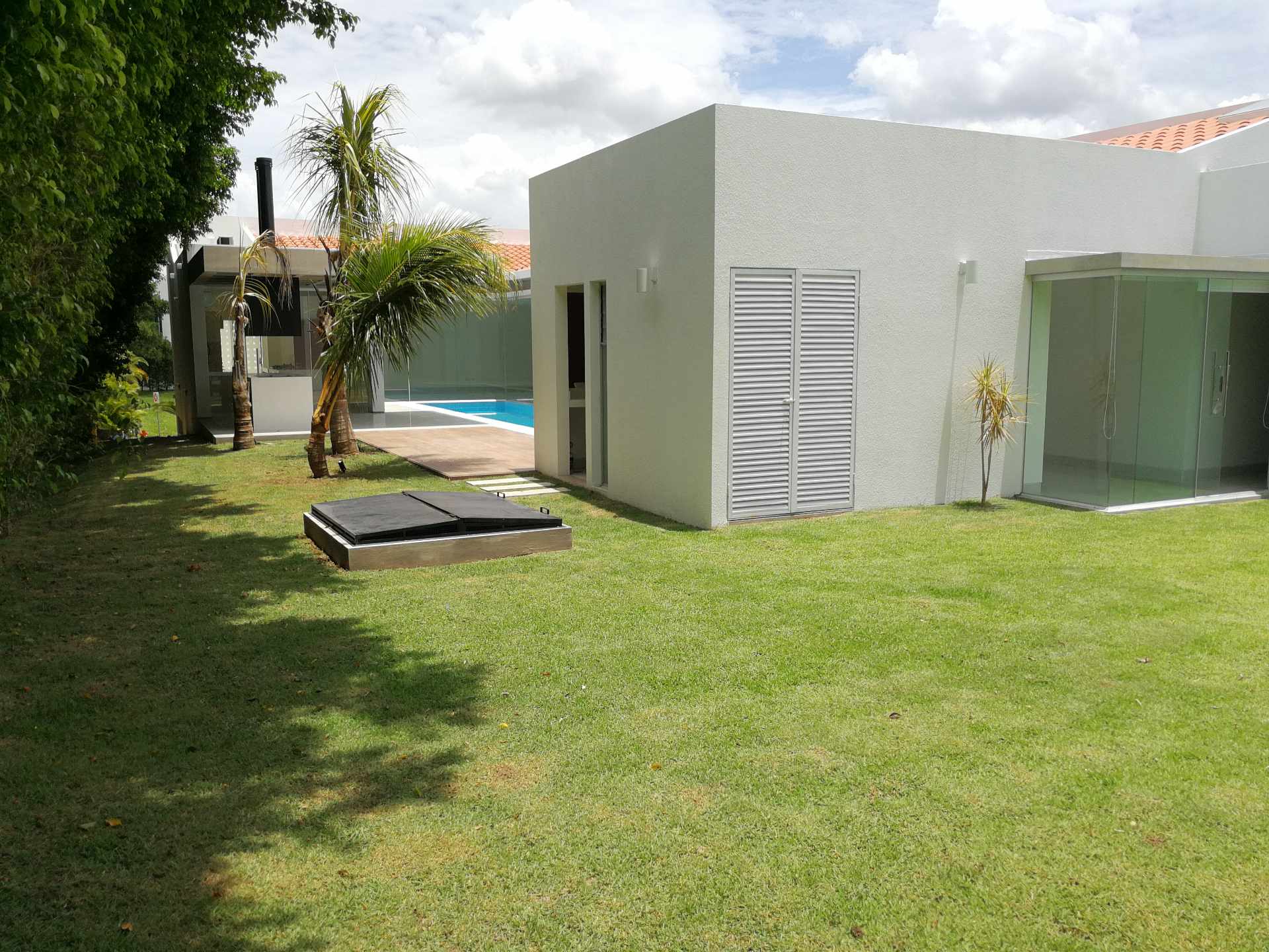Casa en Urubó en Santa Cruz de la Sierra 3 dormitorios 5 baños 5 parqueos Foto 26