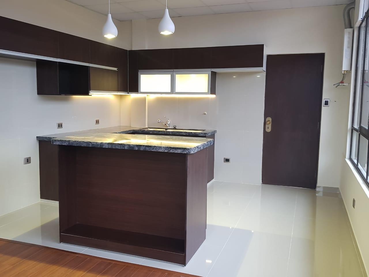 Departamento en Temporal en Cochabamba 3 dormitorios 3 baños 1 parqueos Foto 11