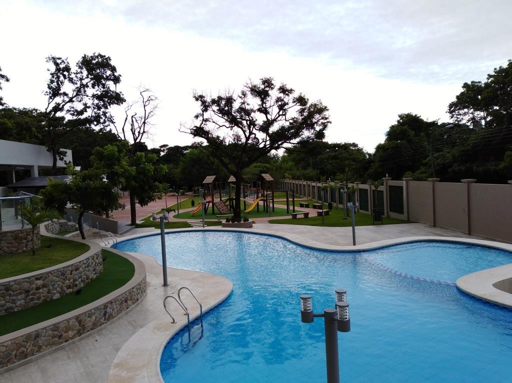 Departamento en AlquilerCONDOMINIO TORRES SOLARIS RADIAL 19 3 dormitorios 2 baños 1 parqueos Foto 11