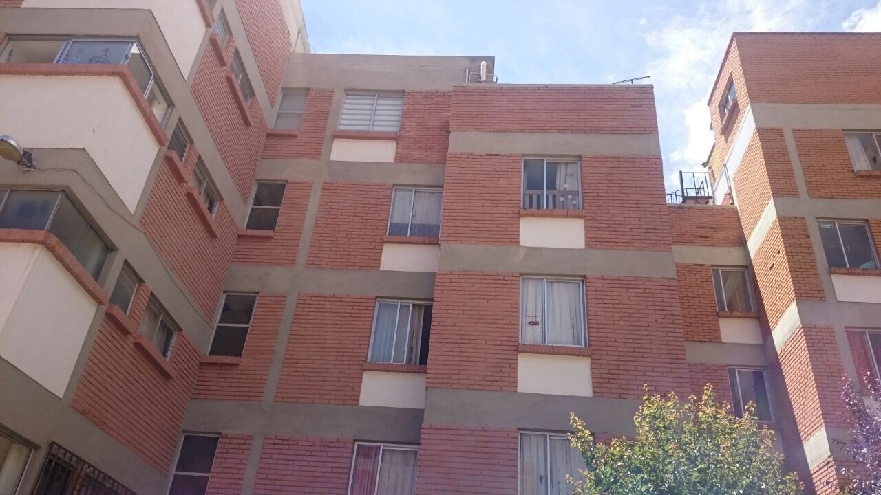 Departamento en Los Pinos en La Paz 3 dormitorios 3 baños  Foto 15