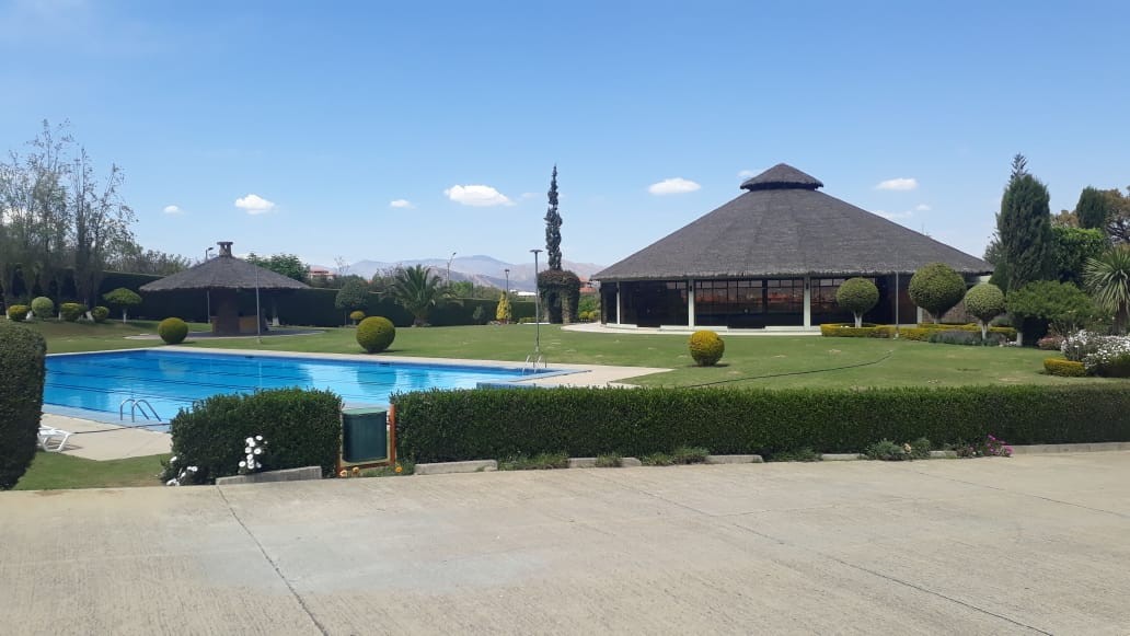 Casa en Villa Taquiña en Cochabamba 3 dormitorios 4 baños 2 parqueos Foto 1