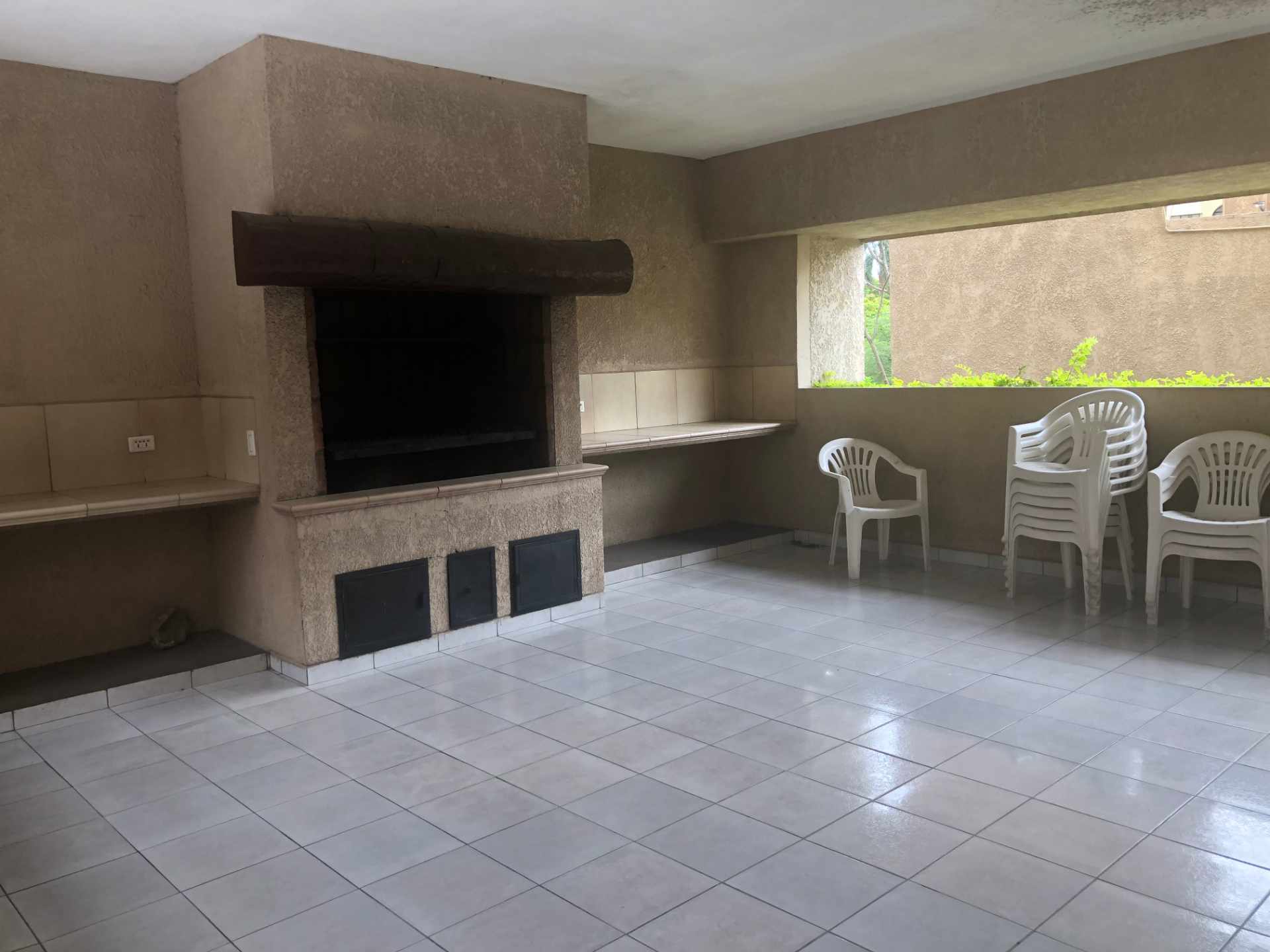 Departamento en VentaCondominio La Casona [2do. Anillo, frente a Colegio La Salle], Departamento de 1 dormitorio en venta con parqueo. [76.000$us.] 1 dormitorios 1 baños 1 parqueos Foto 9