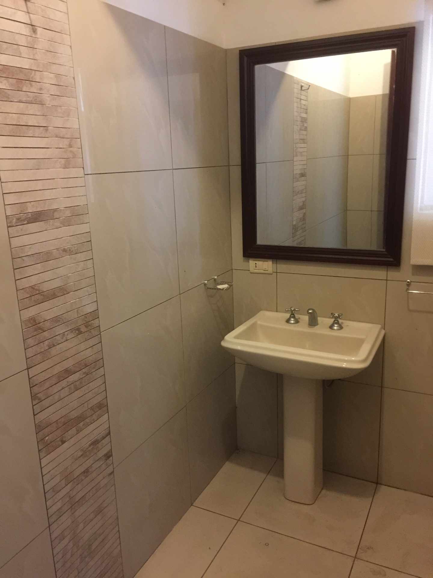 En Alquiler a $us 750 Foto 5