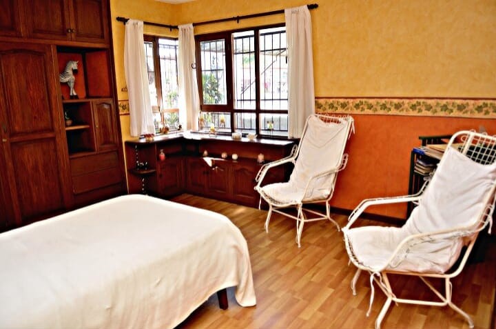 Casa en Sacaba en Cochabamba 4 dormitorios 3 baños 4 parqueos Foto 9