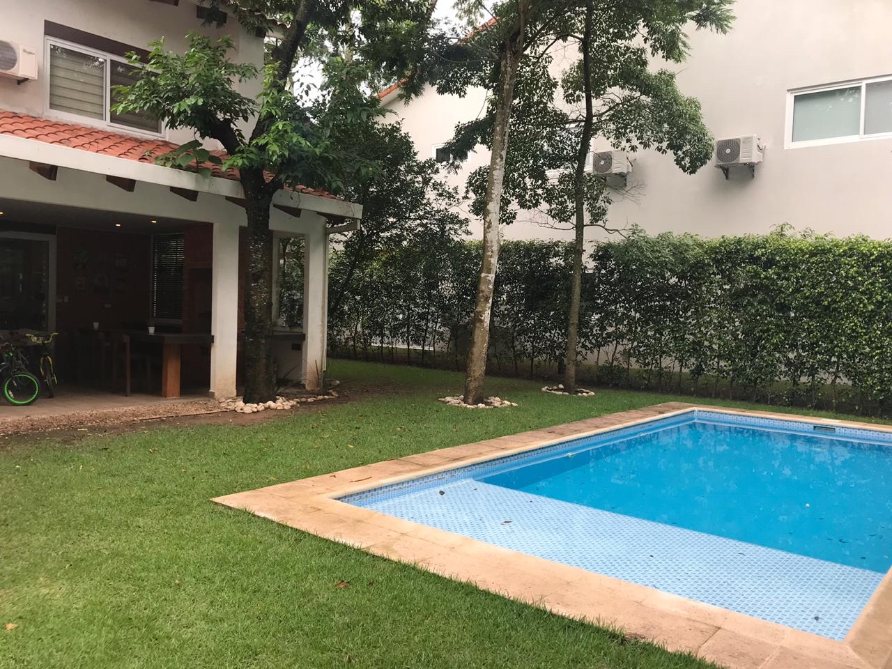 Casa en AlquilerAvda Pirai y 5to anillo 4 dormitorios 6 baños 3 parqueos Foto 12