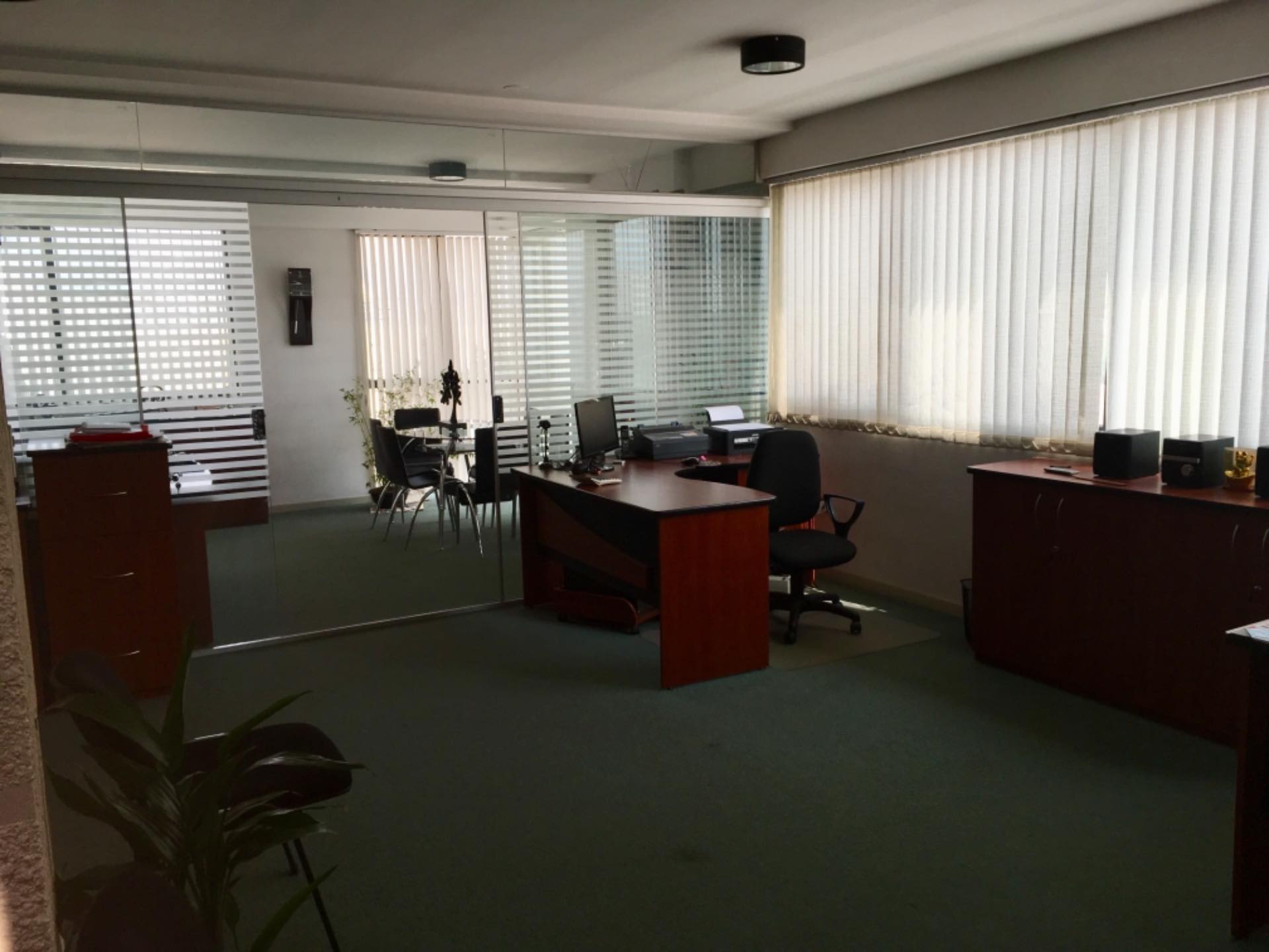Oficina Av. Ramon Rivero Foto 2
