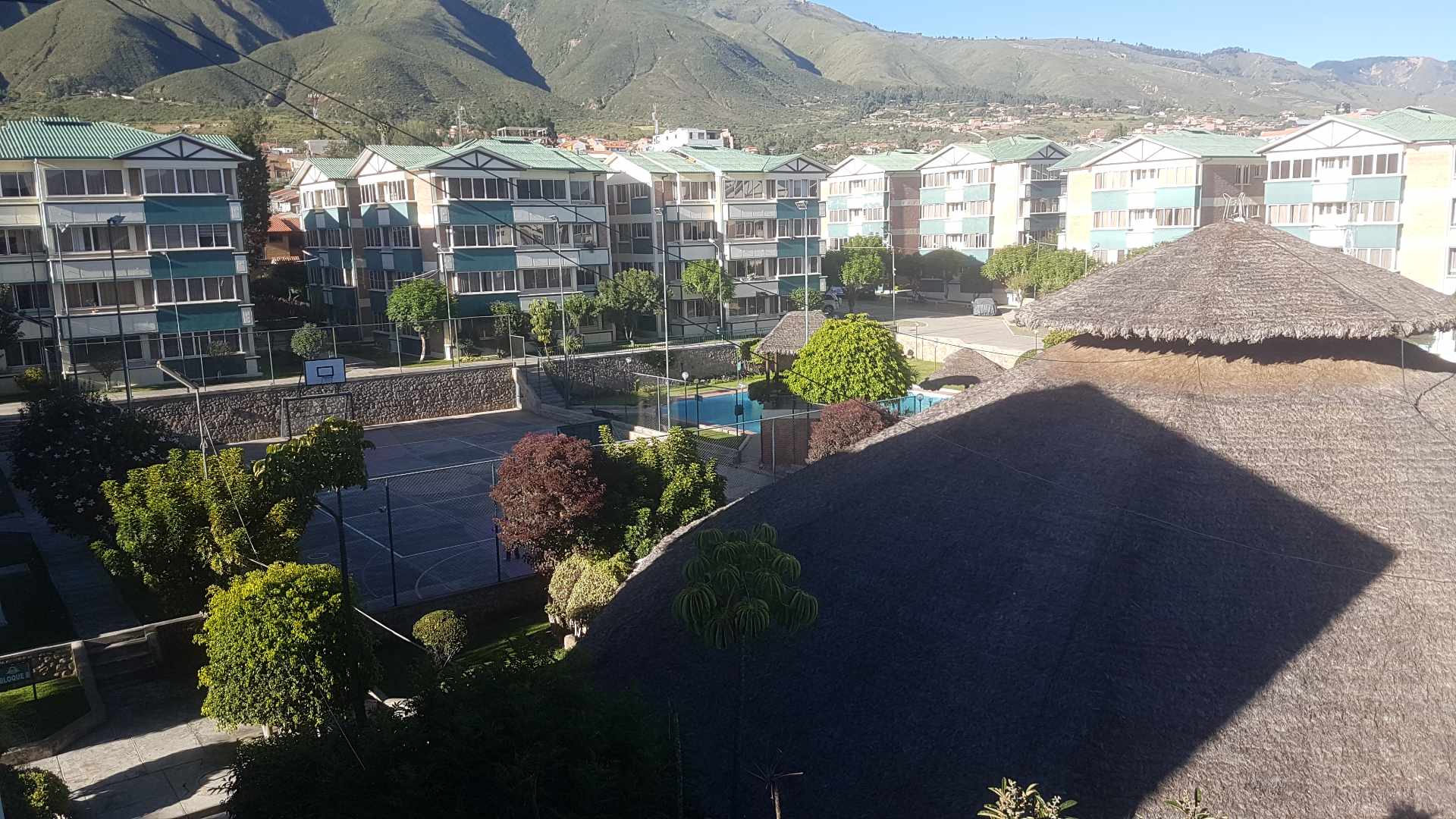 Departamento en AlquilerCondominio Horizonte Av. Circunvalación. Calle innominada 4 dormitorios 2 baños 1 parqueos Foto 13