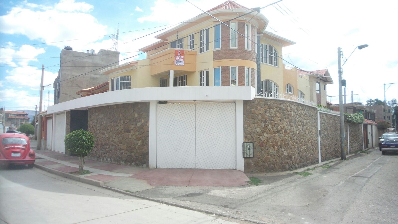 Casa en VentaCochabamba alado de el parque Mariscal Santa Cruz  Foto 1
