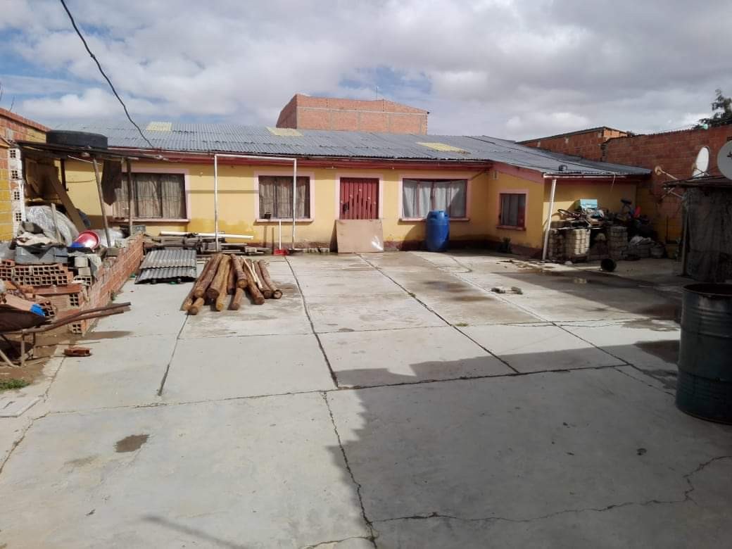 Casa en La Ceja en El Alto 3 dormitorios 2 baños 3 parqueos Foto 2