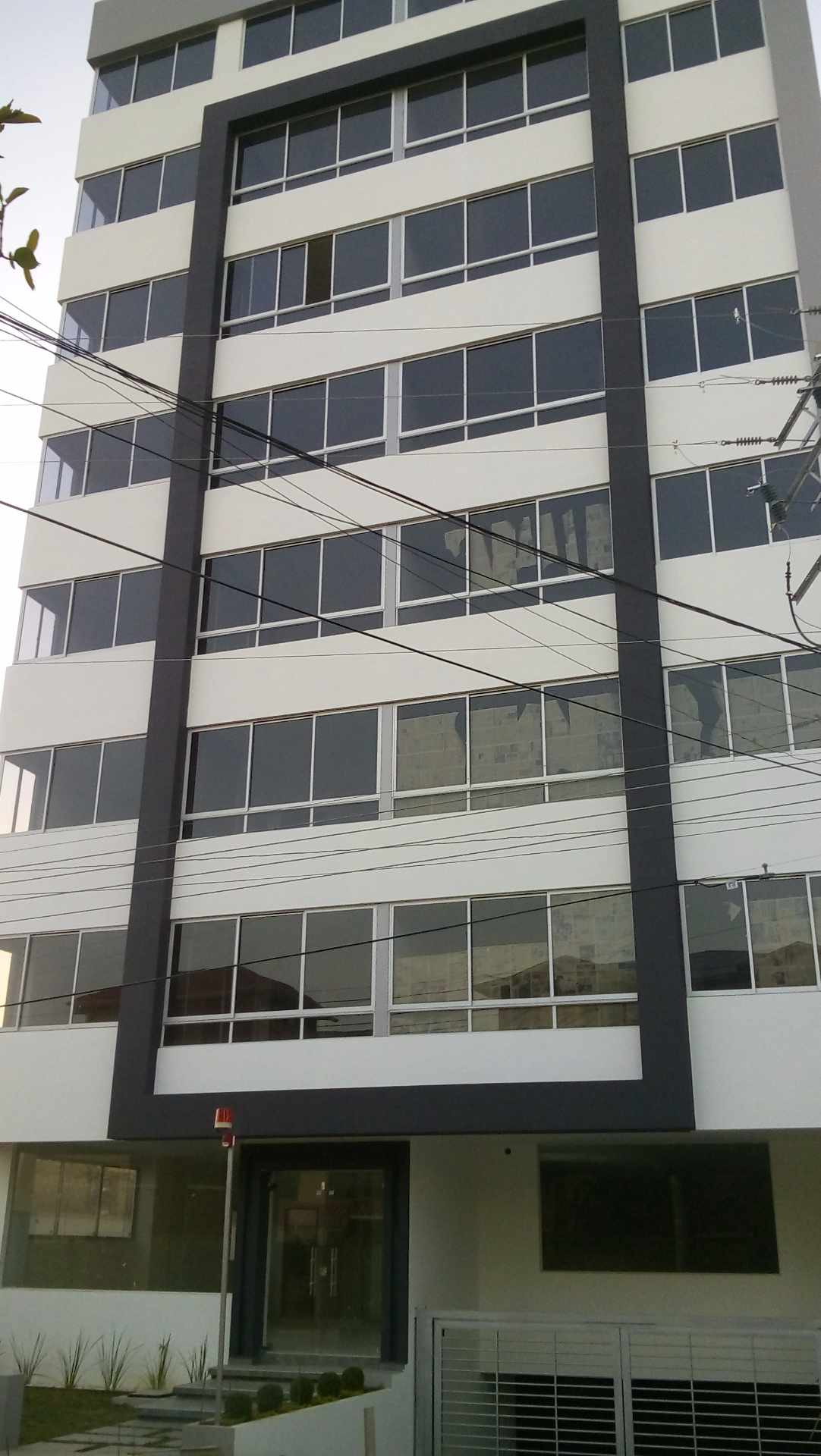 Departamento en VentaZona norte condebamba, entre la Av. Simon Lopez y calle Inca Roca, a media cuadra del mercadito 10 de febrero y a una cuadra de los bancos Union, Mercantil Santa y Cruz y otros, asi mismo a una cuadra de ferreterias y snaks. 2 dormitorios 1 baños 1 parqueos Foto 10