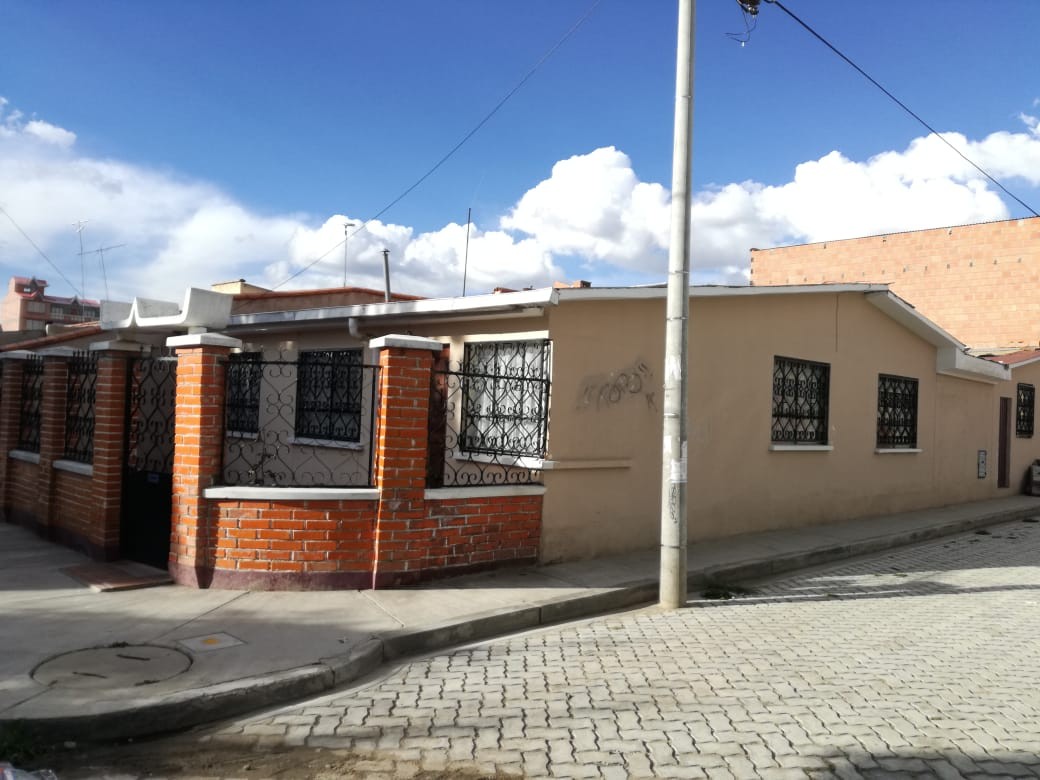 Casa en Villa Bolívar en El Alto 3 dormitorios 1 baños  Foto 2
