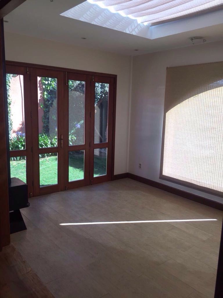 Casa en AnticréticoCota Cota cerca a la Gasolinera de Chasquipampa y el Colegio Horizontes 3 dormitorios 3 baños 1 parqueos Foto 4