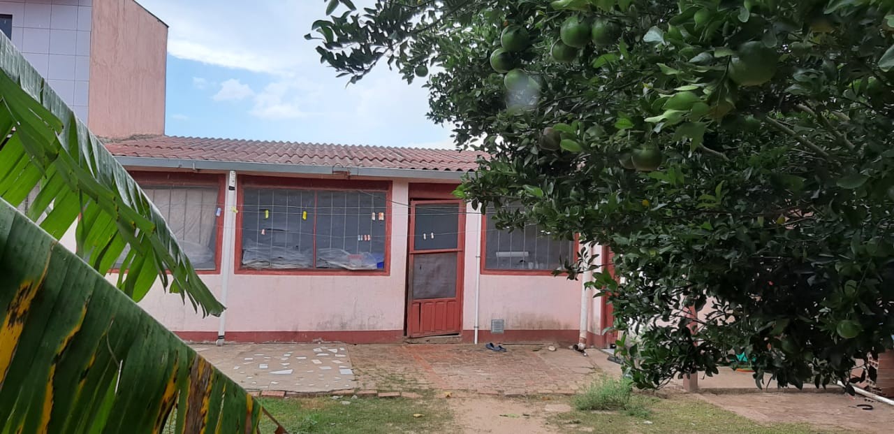 Casa en AnticréticoZONA SUR DOBLE VIA LA GUARDIA KM12 URB, NUEVA ESPERANZA Foto 2