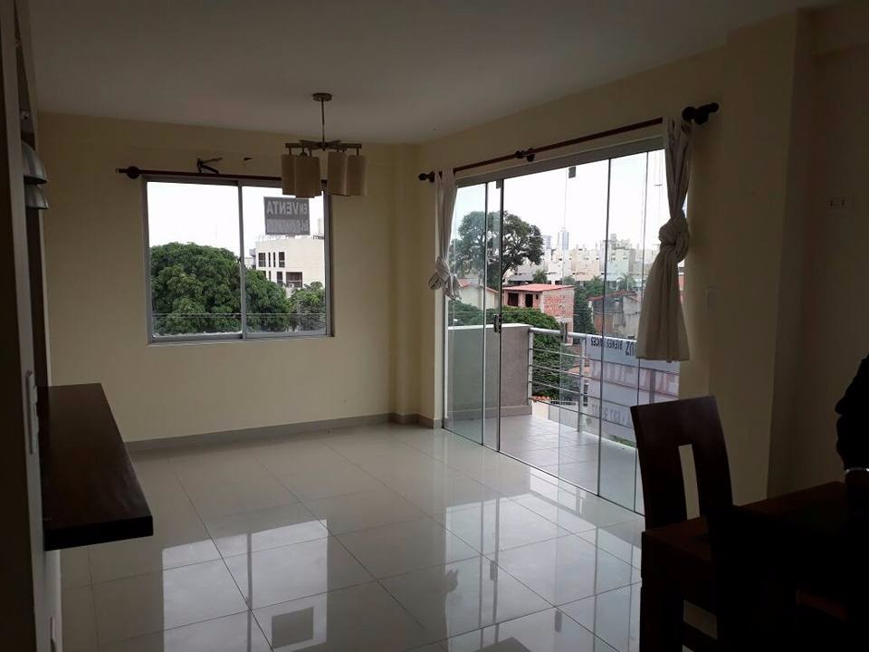 Departamento en AnticréticoDPTO. EN ANTICRETICO 35.000 $ DOLARES CON OPCIÓN A VENTA EN AV. BUSCH CASI 4TO ANILLO Foto 5