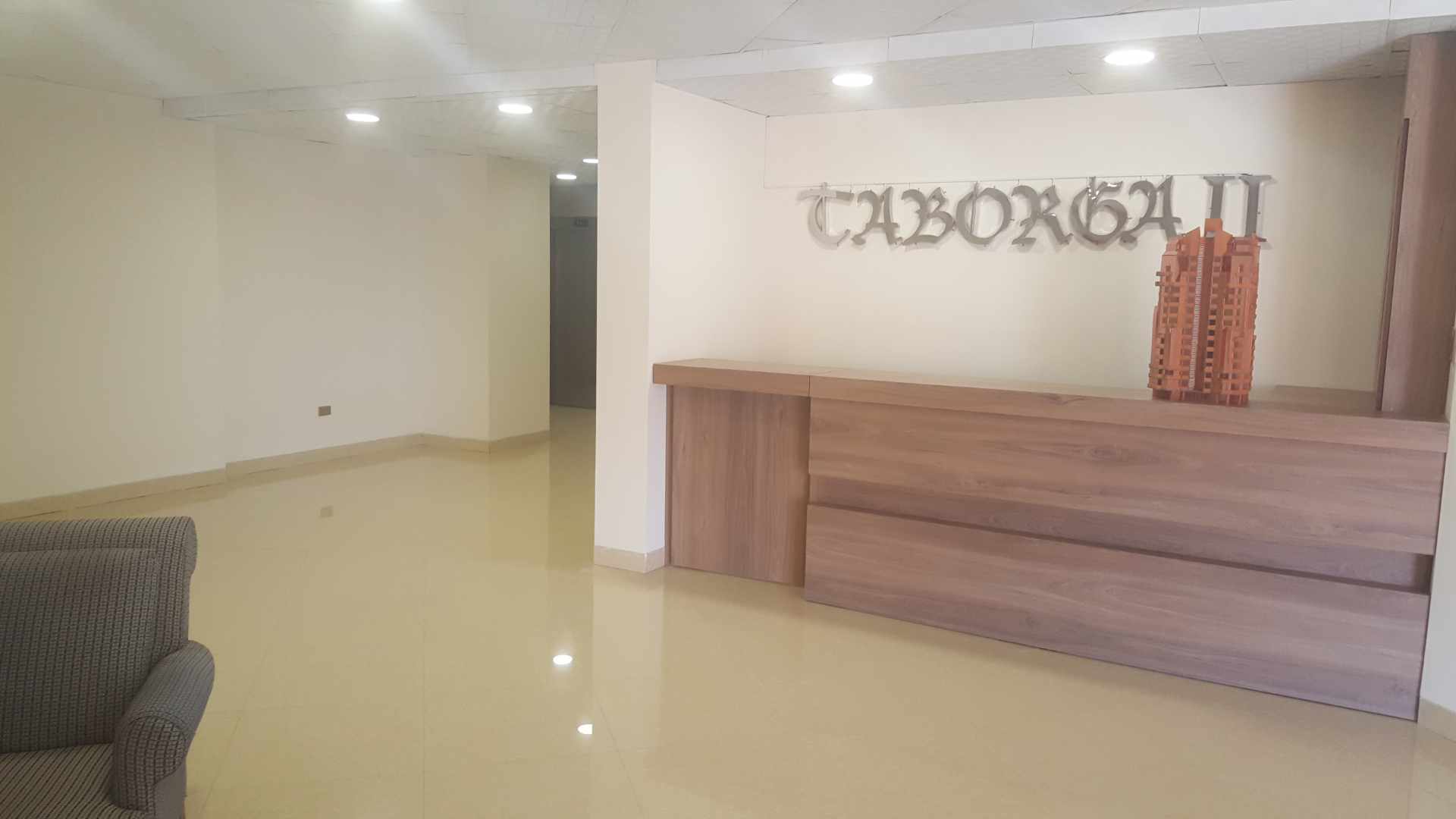 Departamento en VentaUrb. Priv. San Alberto. Bella Vista. Zona Sur. Edif. TABORGA II. 3 dormitorios 4 baños 1 parqueos Foto 4