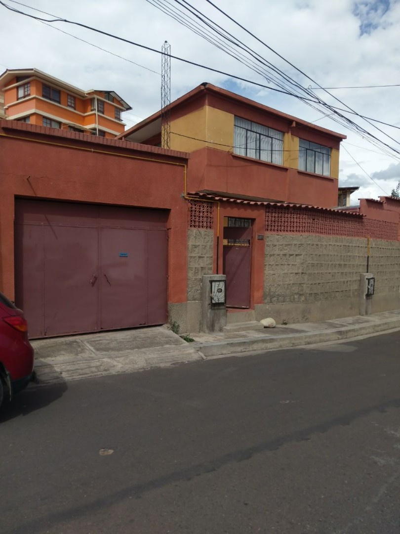Casa en Obrajes en La Paz 2 dormitorios 1 baños  Foto 1