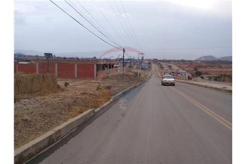 Terreno en Aeropuerto en Tarija    Foto 2