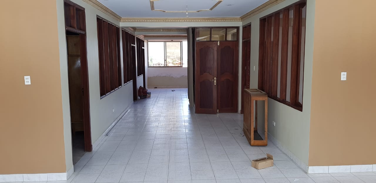 Departamento Av. Villazon km 5.5 acera sud. Sobre la avenida Foto 12