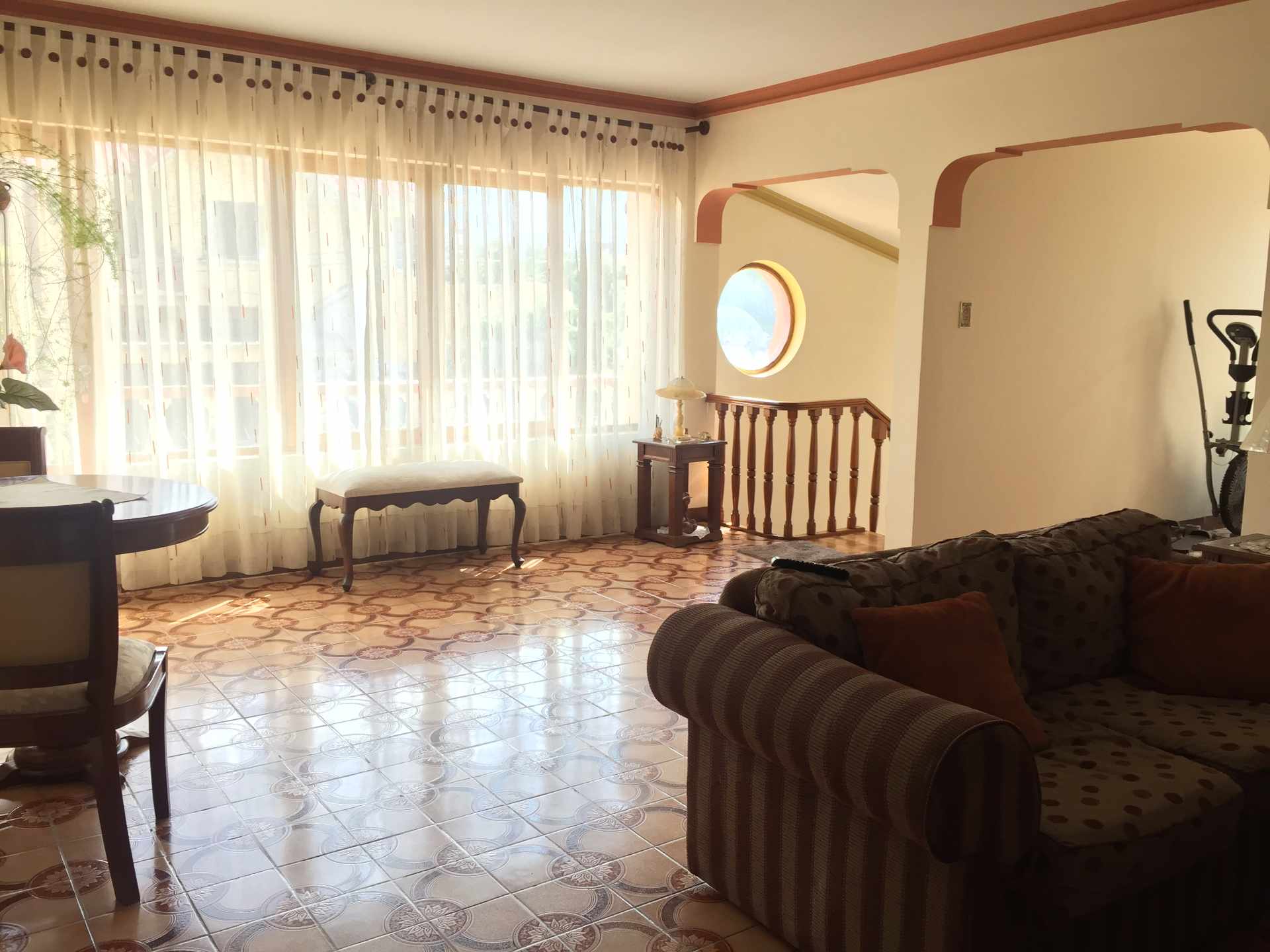 Casa en Sarco en Cochabamba 5 dormitorios 4 baños 3 parqueos Foto 10