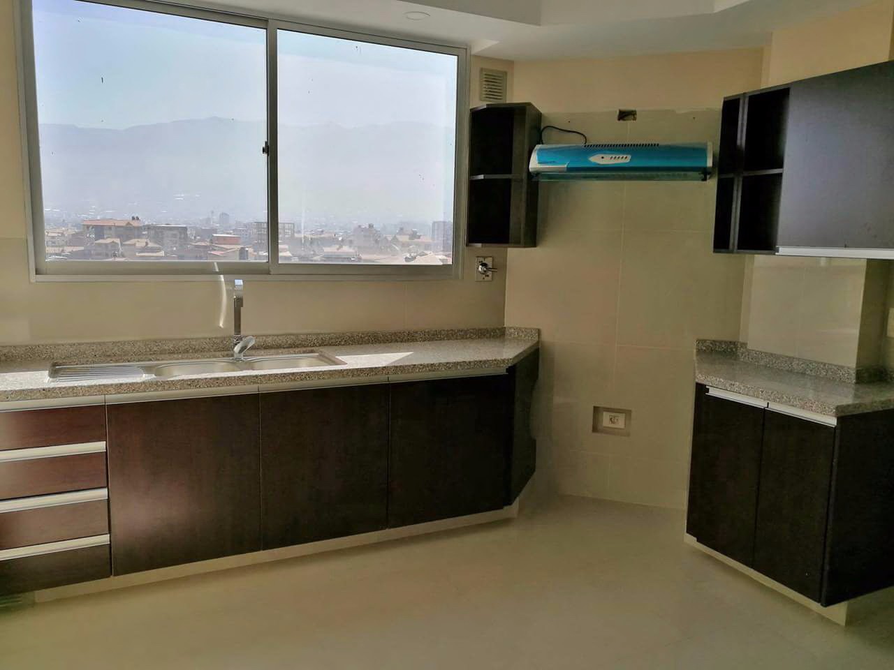 Departamento en Jayhuayco en Cochabamba 3 dormitorios 3 baños 1 parqueos Foto 4